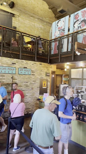 Colectivo Coffee Lakefront photo 4
